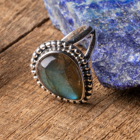 Rimmed Teardrop Ring
