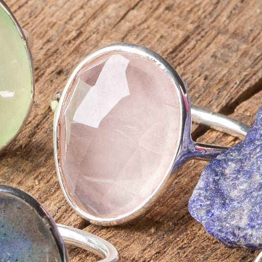 Mosaic Pillow-Cut Hammered Band Ring