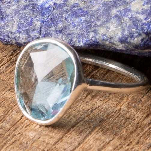 Mosaic Pillow-Cut Hammered Band Ring