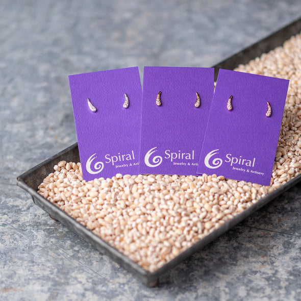 Sparkling Liquid Metal Studs