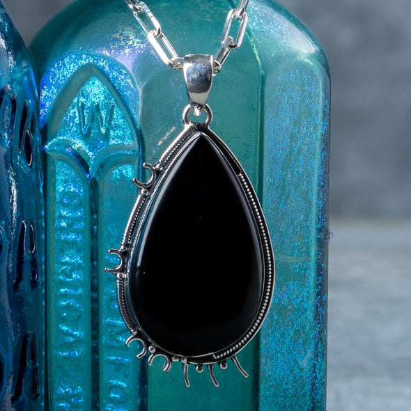 Steampunk Detail Stone Necklace
