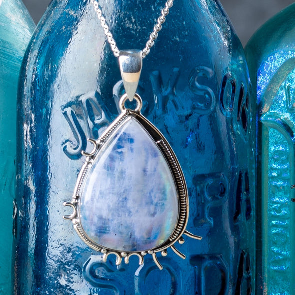 Steampunk Detail Stone Necklace