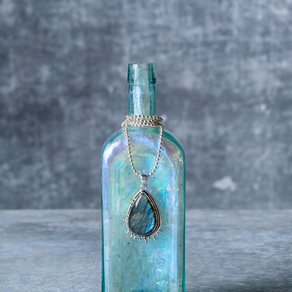 Steampunk Detail Stone Necklace