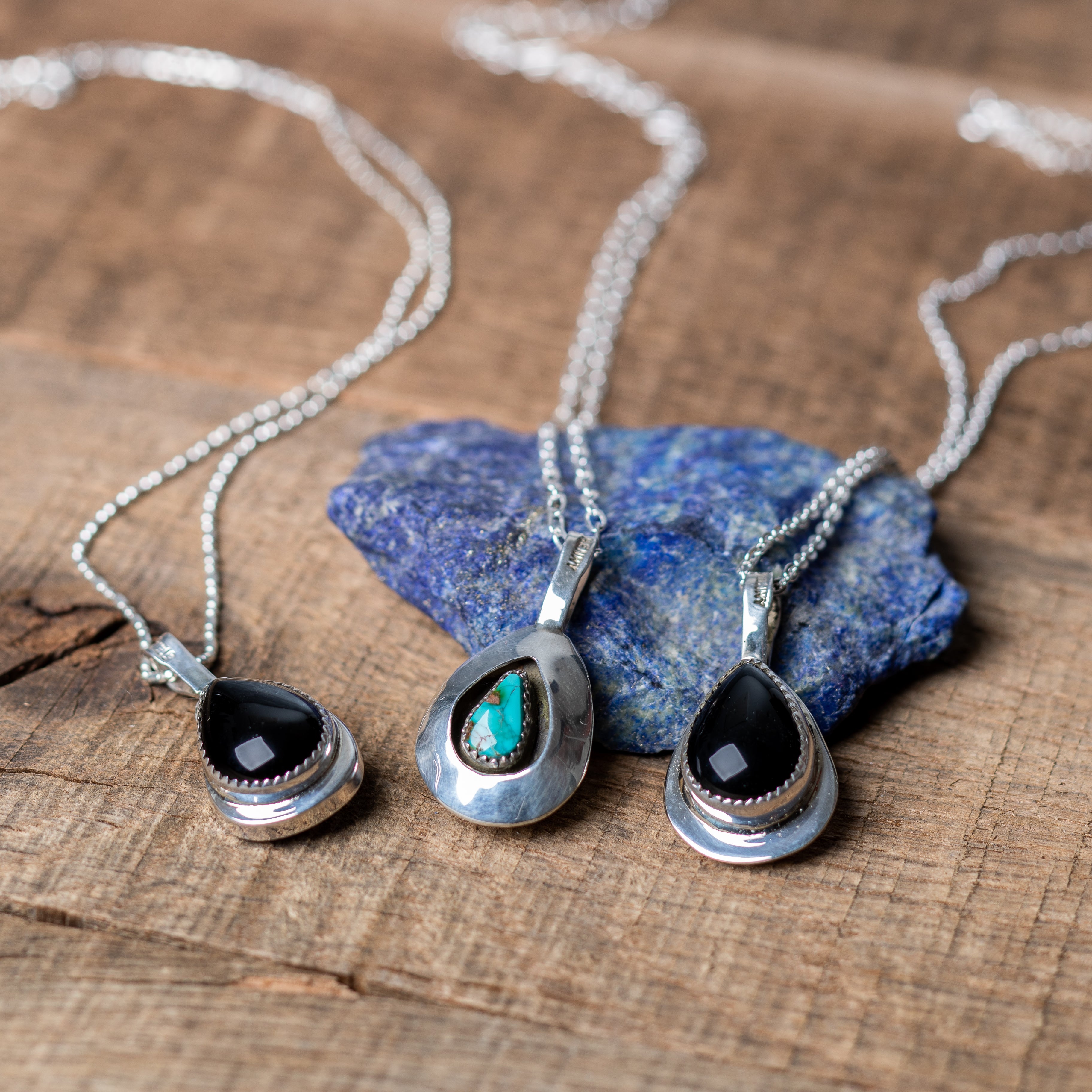 Artisanal necklace best sale