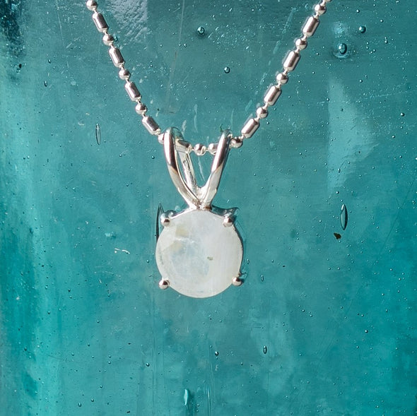 Small Faceted Shimmer Necklace
