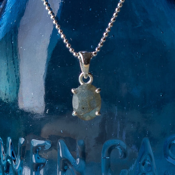 Small Faceted Shimmer Necklace