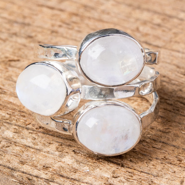 3-Ovals Shimmer Ring