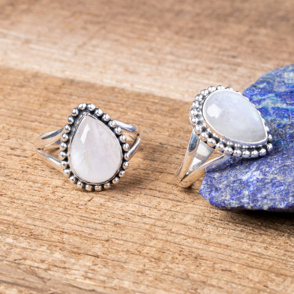 Rimmed Teardrop Ring