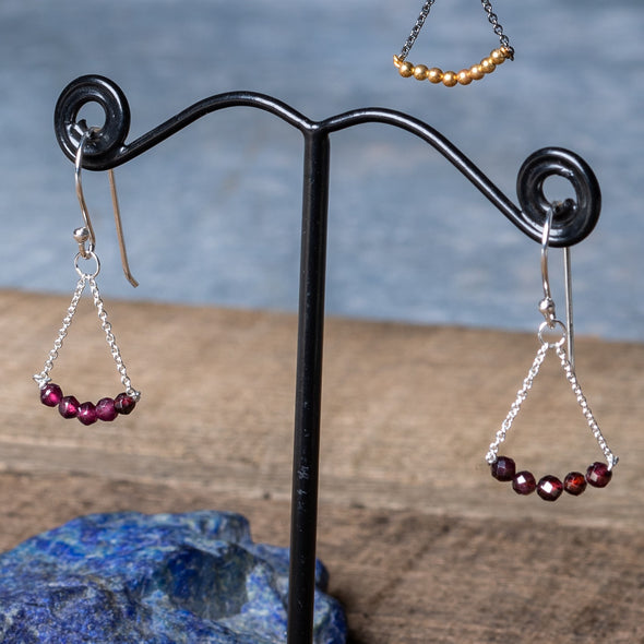 Chain Drop Curved Triangle Earrings