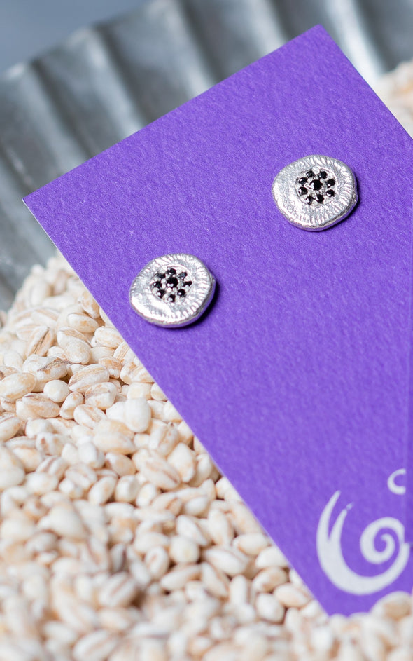 Roundish Sparkle Earrings